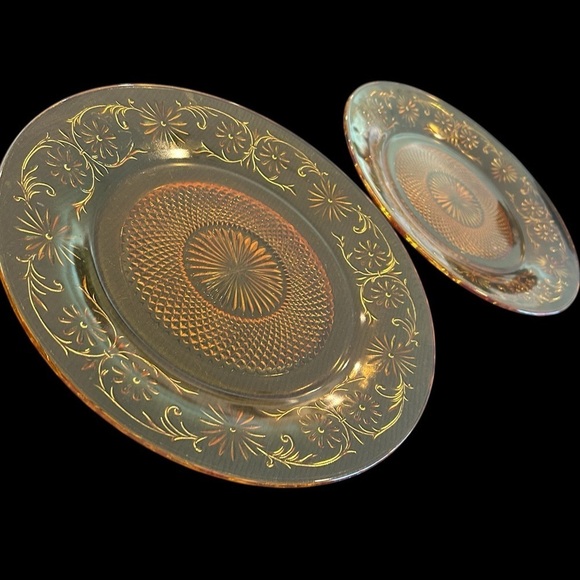 Two (2) Vintage Depression Glass Clear "Daisy" Indiana Glass 11.25” Platters - Picture 5 of 11